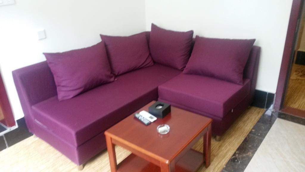 Shanghai Shuiting Holiday Hotel Екстериор снимка