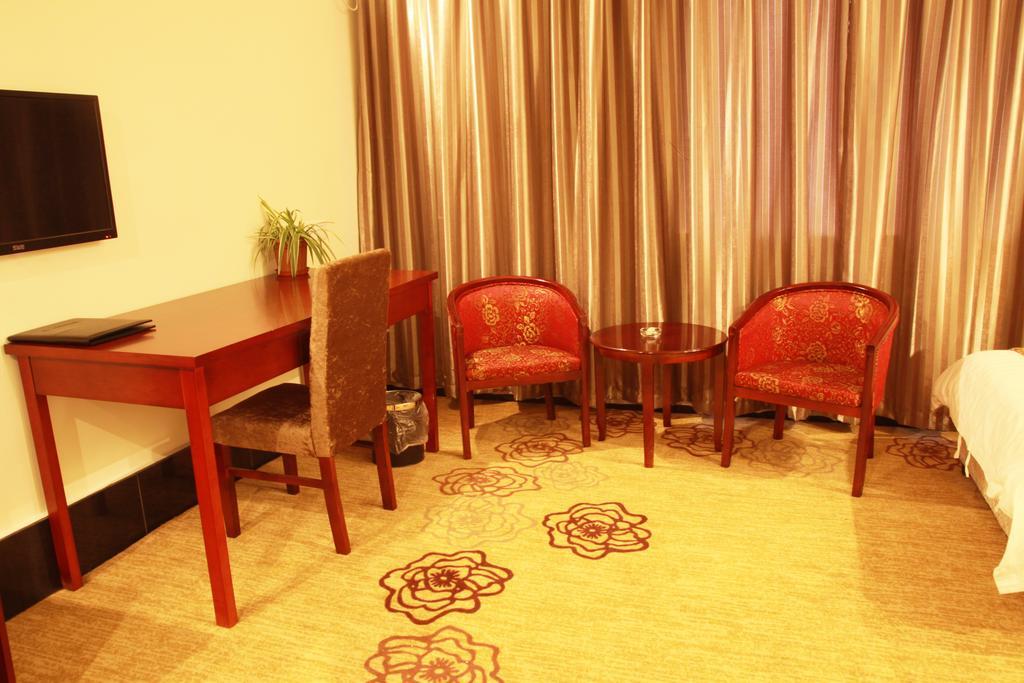Shanghai Shuiting Holiday Hotel Екстериор снимка