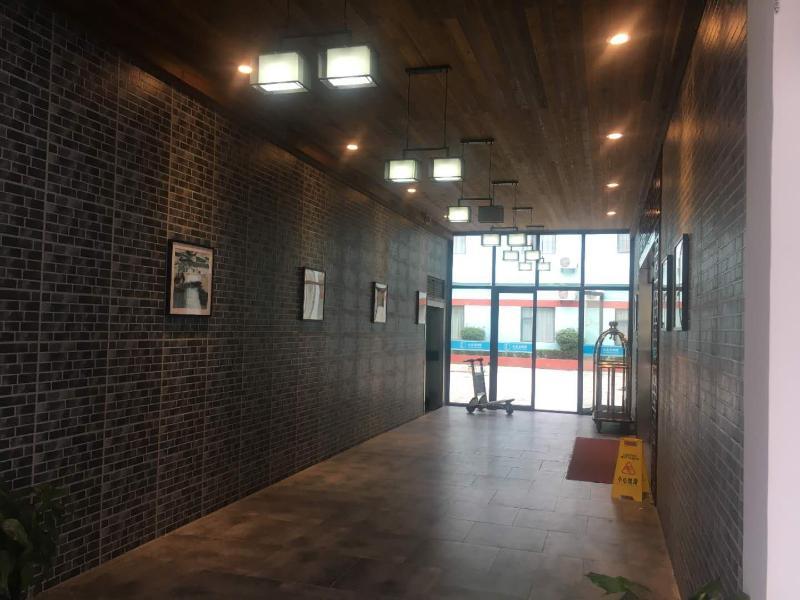 Shanghai Shuiting Holiday Hotel Екстериор снимка